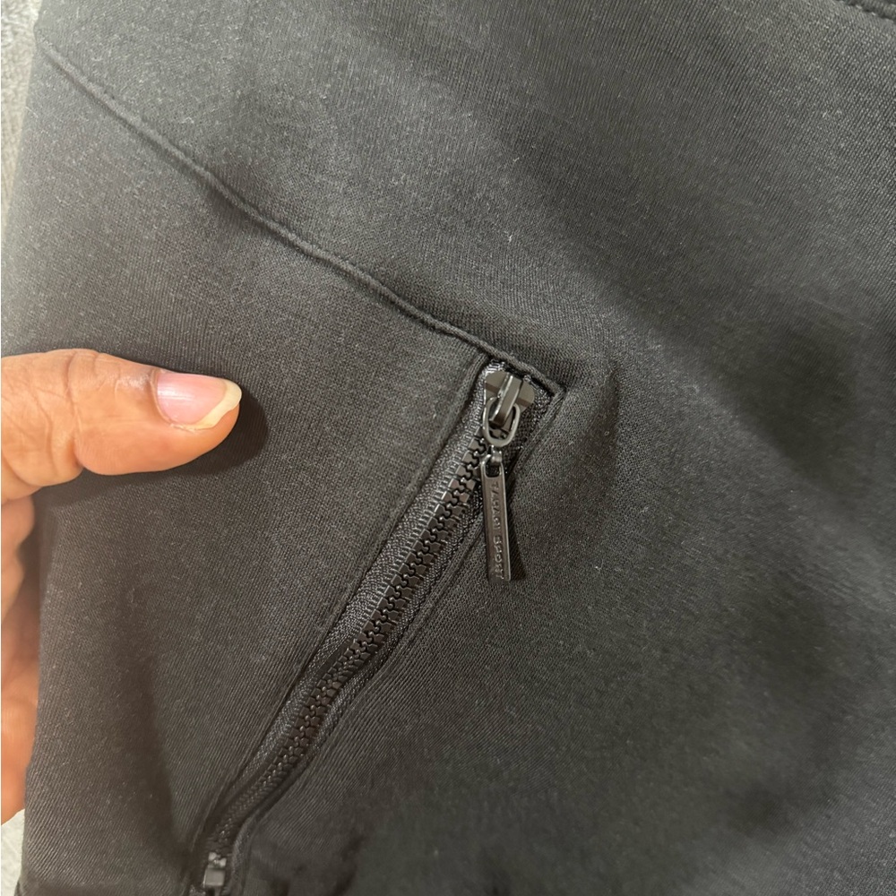 Tahari sport Black pants with Zipper Accent 1x - Picture 4 of 7